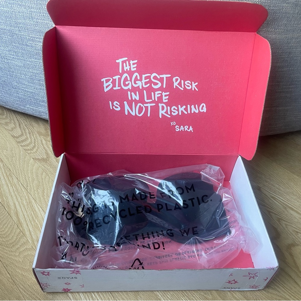 NWT SPANX up for anything strapless bra  Black